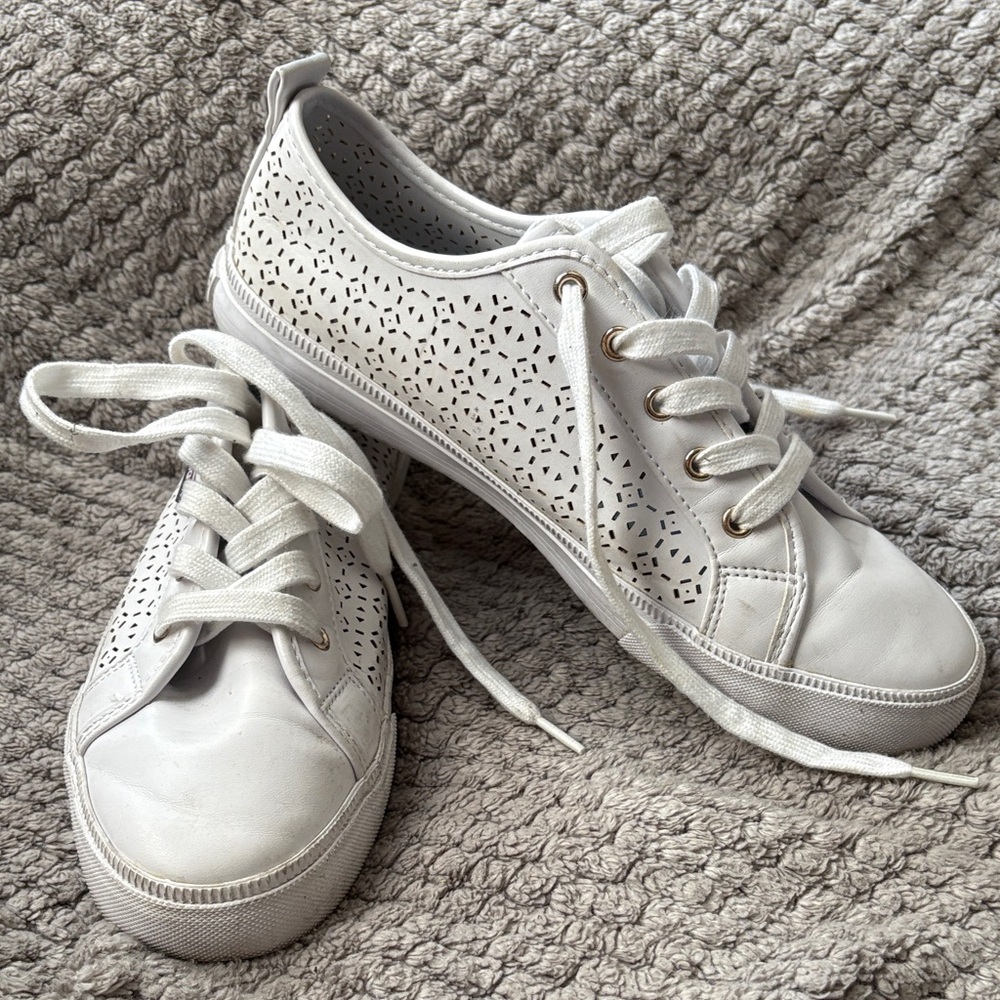 Tommy Hilfiger anibel White intricate laser-cut Perforated Lace-Up Sneakers